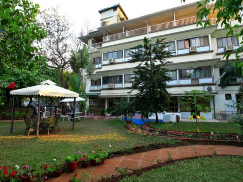 Lake View Resort Лонавала Екстериор снимка